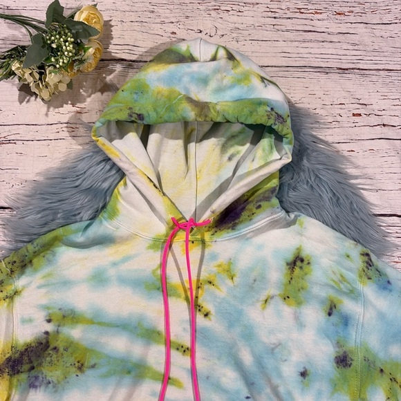 Danzy Tie Dye Swirl Blue Green Pullover Sweatshirt - Picture 3 of 8